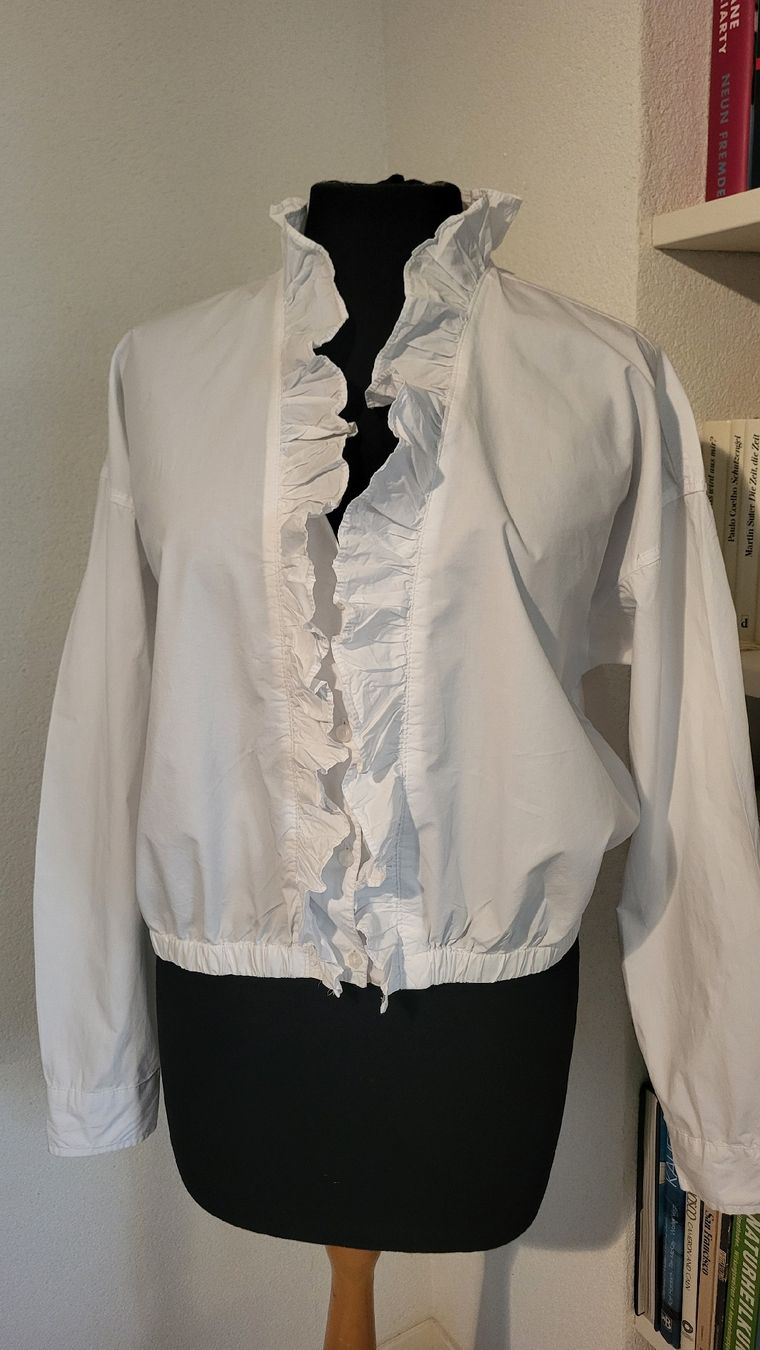 Herrlicher Camicette: Herrlicher Bluse, weiss, Gr. S, mit Rüschen – Nuovo (secondo la descrizione) da Wolfhausen venduto da Steffi0