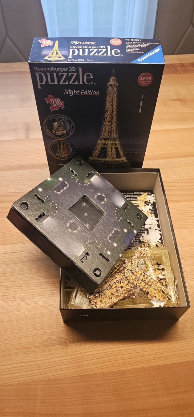 Ravensburger Puzzle: Ravensburger  3D Puzzle Eifelturm bei Nacht – Usato da Sempach venduto da Bdana 2