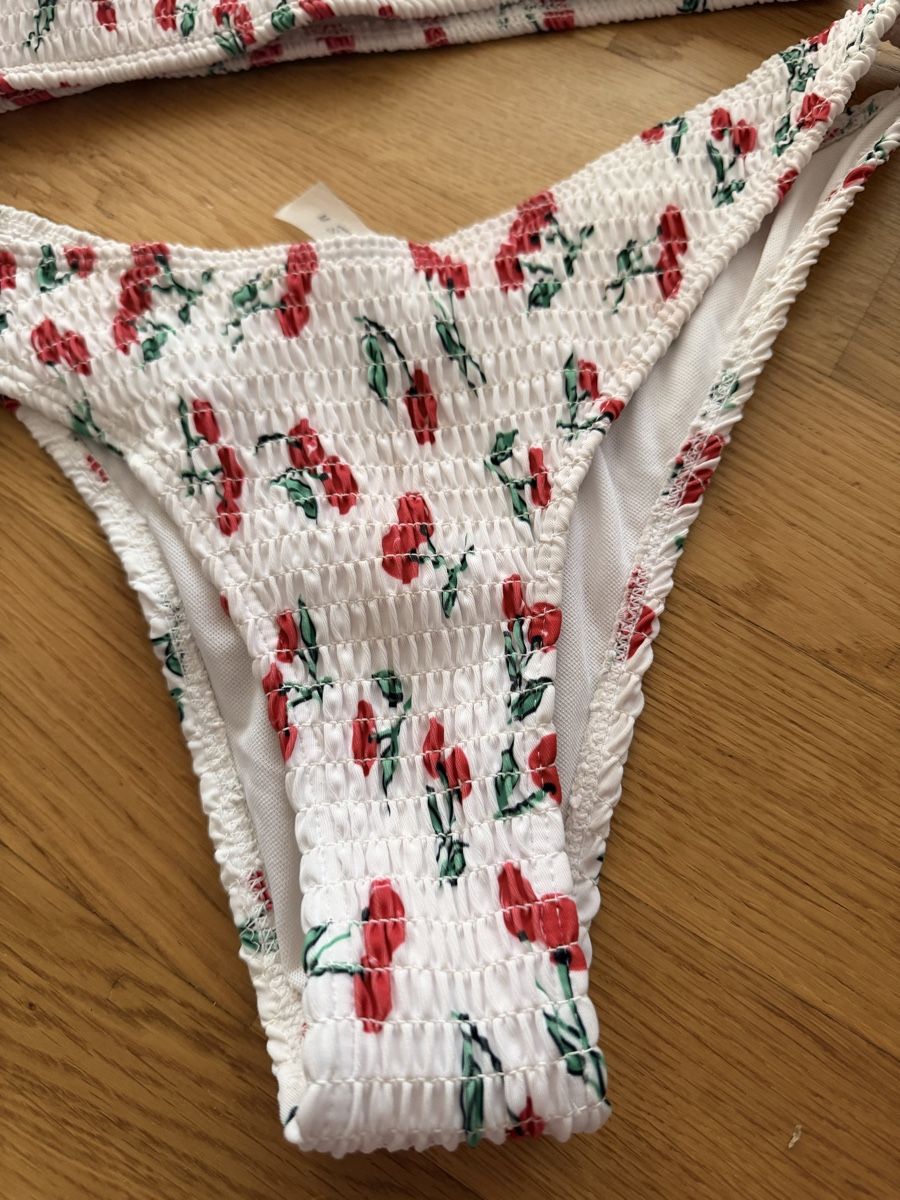 Badekleider & Bikinis: Bikini mit Kirschmuster, Grösse M – Neu (gemäss Beschreibung) aus Lenzburg von Vani1313 5