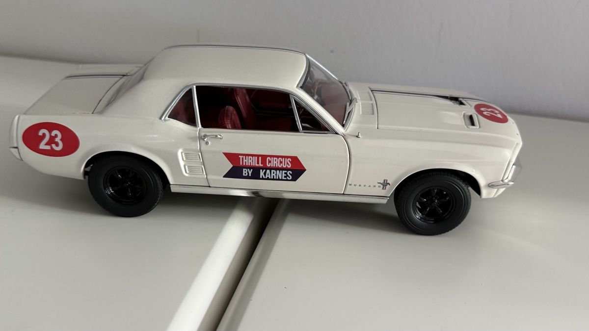 Ford Modellini d'auto: Ford Mustang Coupe 1967,Thrill Circus ! – Usato da Basel venduto da Zomeg