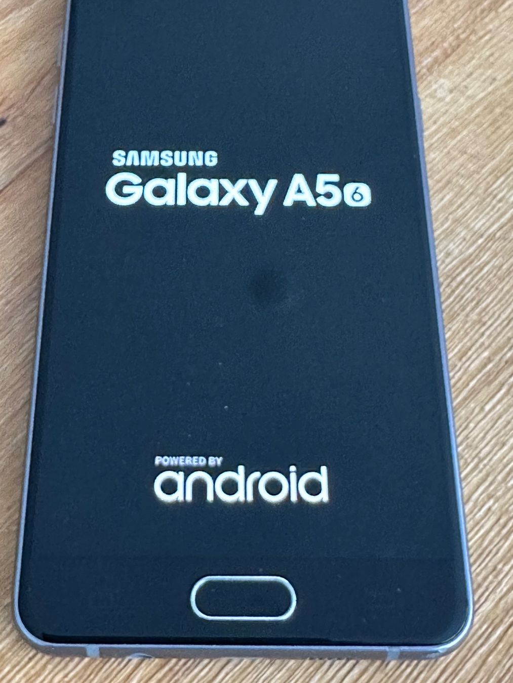 Samsung Telefoni cellulari / Smartphones: Smartphone Samsung Galaxy A5 gebraucht – Usato da Schocherswil venduto da Bronco17 7