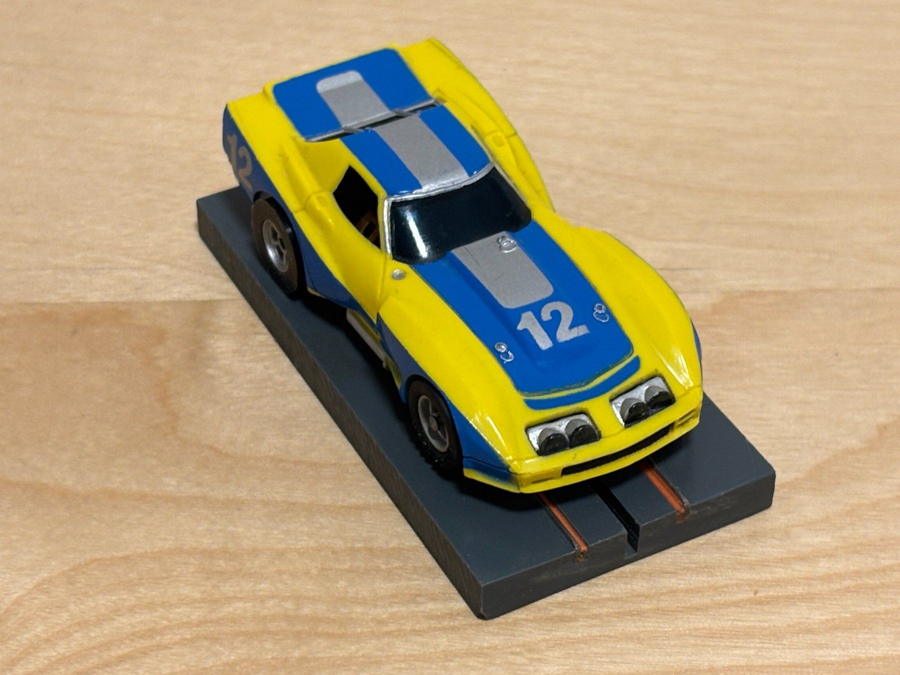 Faller Piste: Faller/Aurora AFX Corvette GT gelb/blau #12 – Usato da Bülach venduto da h0slotch 6