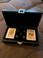 2 Kartenspiele & 5 Würfel