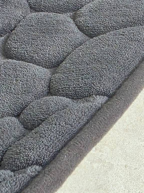 Teppiche: Badteppich Badvorleger dunkelgrau  – Gebraucht aus Ostermundigen von d-p73 3