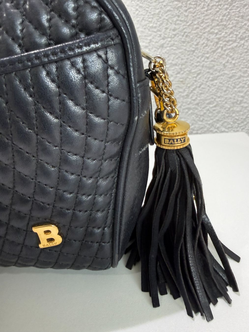 Bally Borse da donna: Bally Crossbody oder Schulter Handtasche Schwarz Leder Top – Usato da Kreuzlingen venduto da Bildschirm_Auge 7