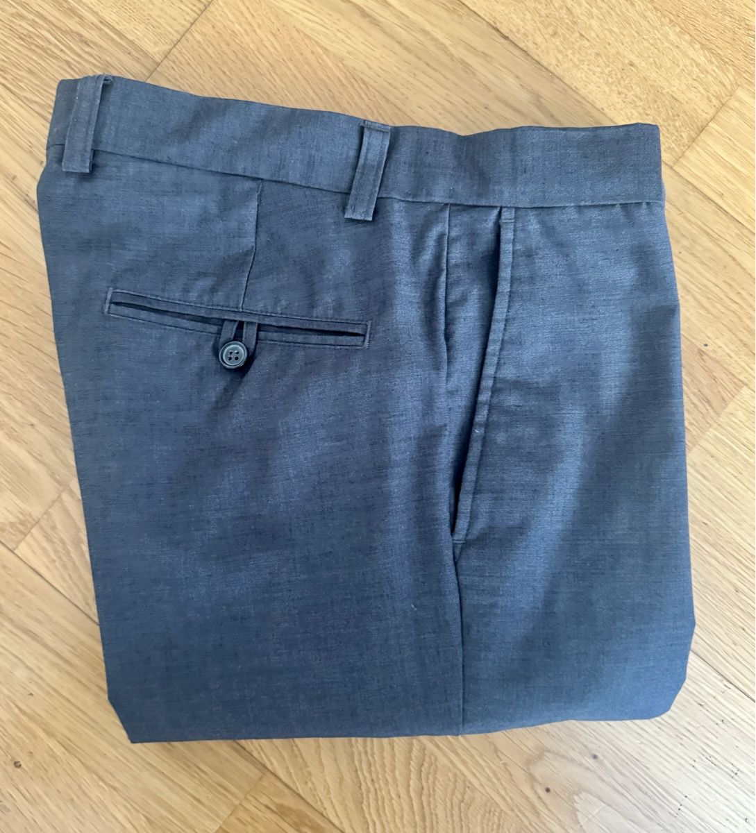 H&M Completi: Herrenanzug grau H&M – Usato da Basel venduto da superbusi 6