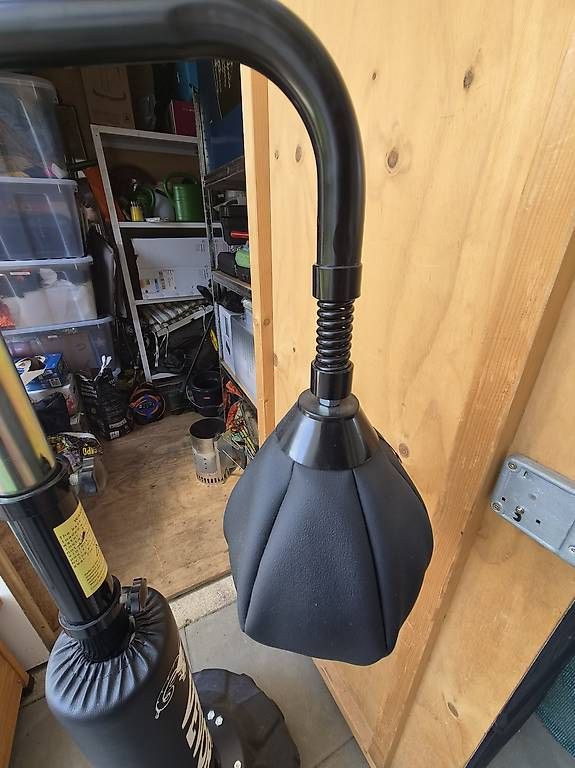 Vélos d'appartement: Vendo Boxe Reflex Trainer – D'occasion à Muzzano par Alan_p011 1