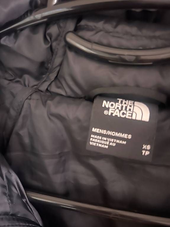 Giacche: Jacke North Face – Usato da Horgen venduto da braids3 2