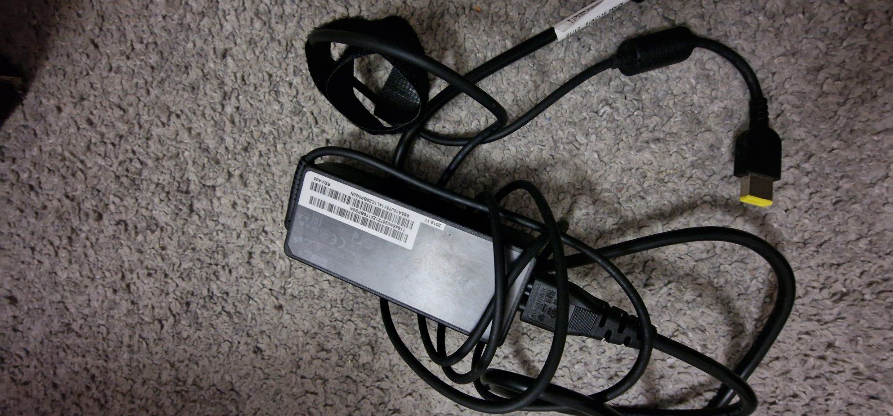 Lenovo Caricabatterie: LENOVO Ladegerat 65W – Usato da Gerlafingen venduto da dulifuli 1