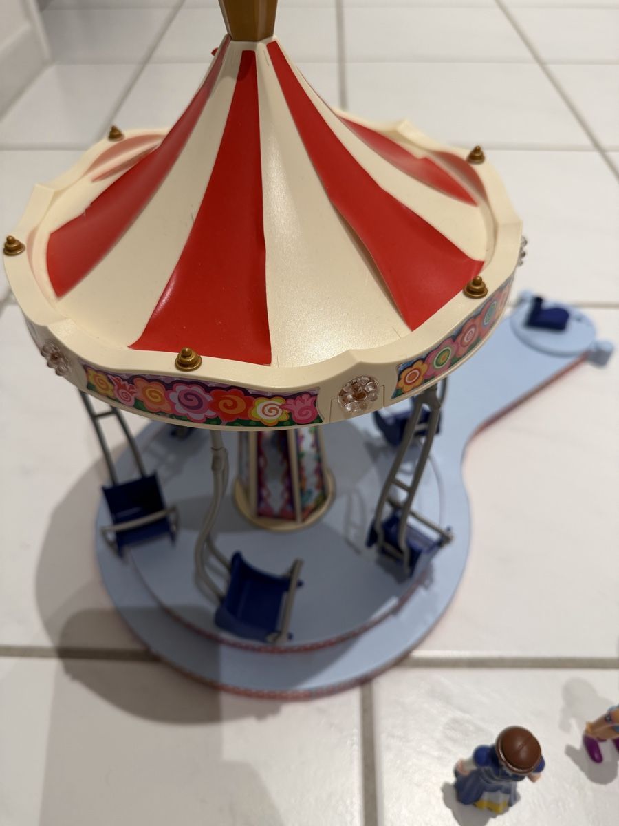 Playmobil Giocattoli: Playmobil 5548 Kettenkarussell – Usato da Herrliberg venduto da Mena013 1