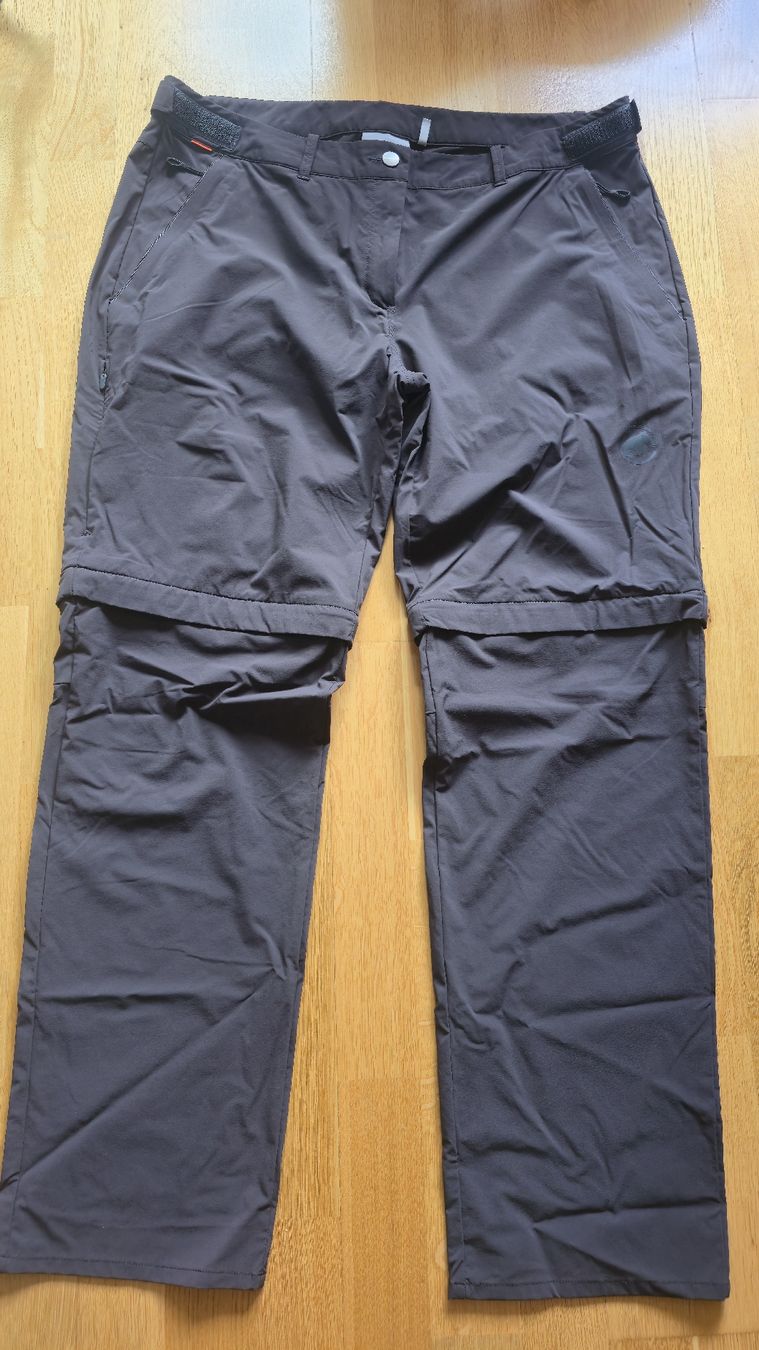 Mammut Pantaloni: Mammmut Wanderhose Zip-Off, Gr. 46, anthrazit – Usato da Düdingen venduto da Kab2