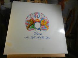 QUEEN  A night at the opera 1975  USA * GEWASCHEN* VG ++