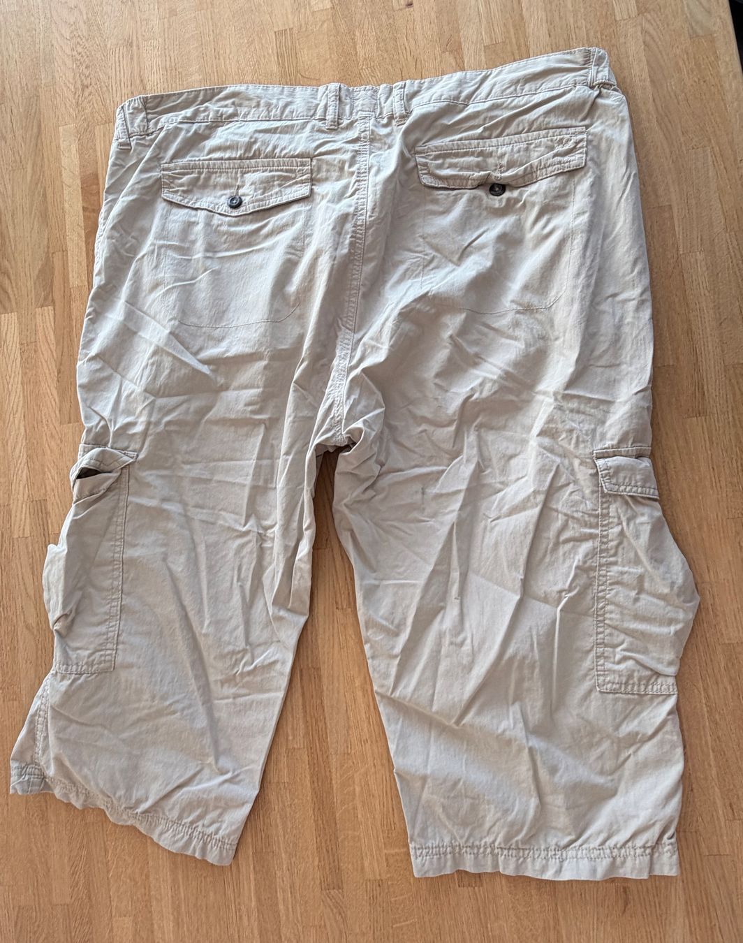 Manor Pantaloni: Shorts - MANOR beige Gr. 3XL Bermuda – Usato da Winterthur venduto da Secondhand-Family 4