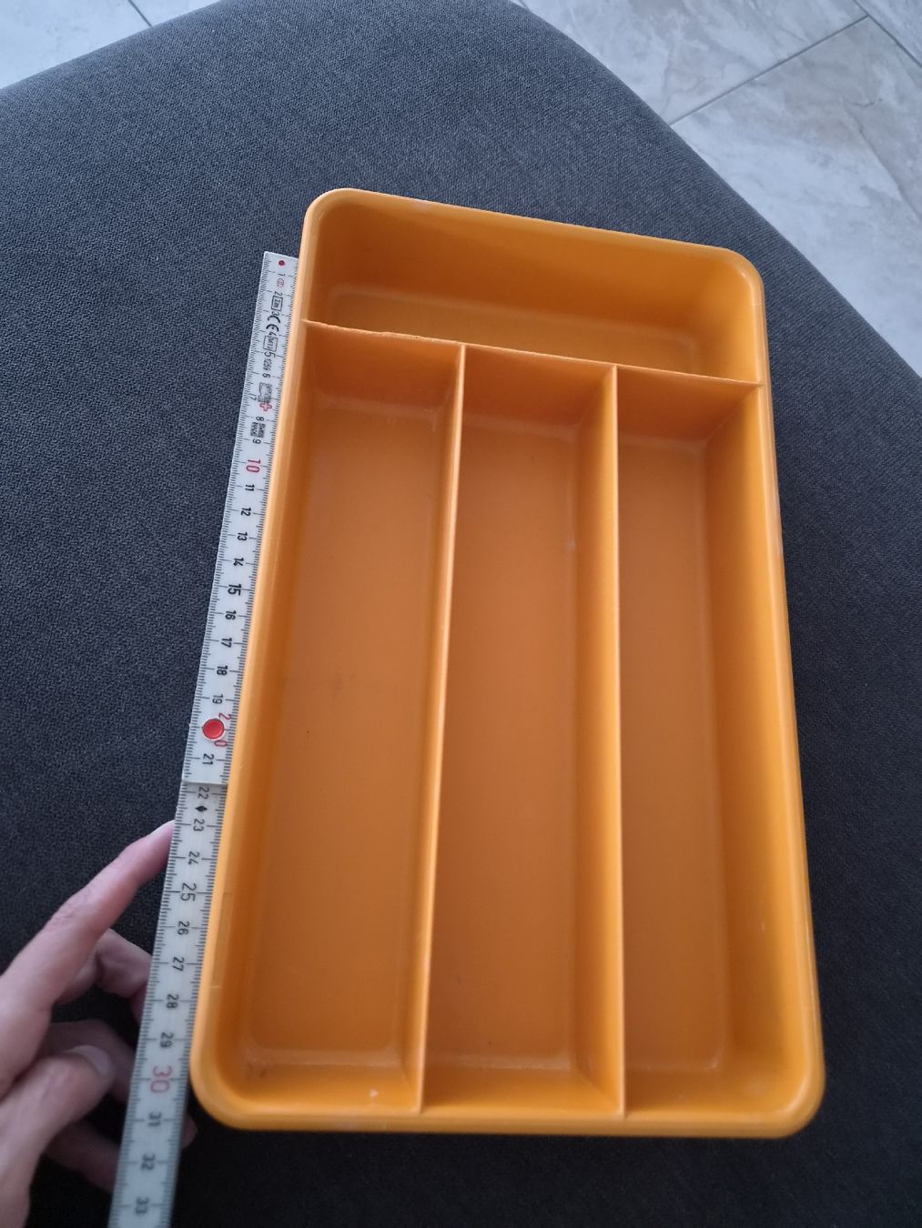 Contenitori & Simili: Oranger Besteckkasten mit 4 Fächern / 18,5 x 32cm – Usato da Niederrohrdorf venduto da Miripfiri 3