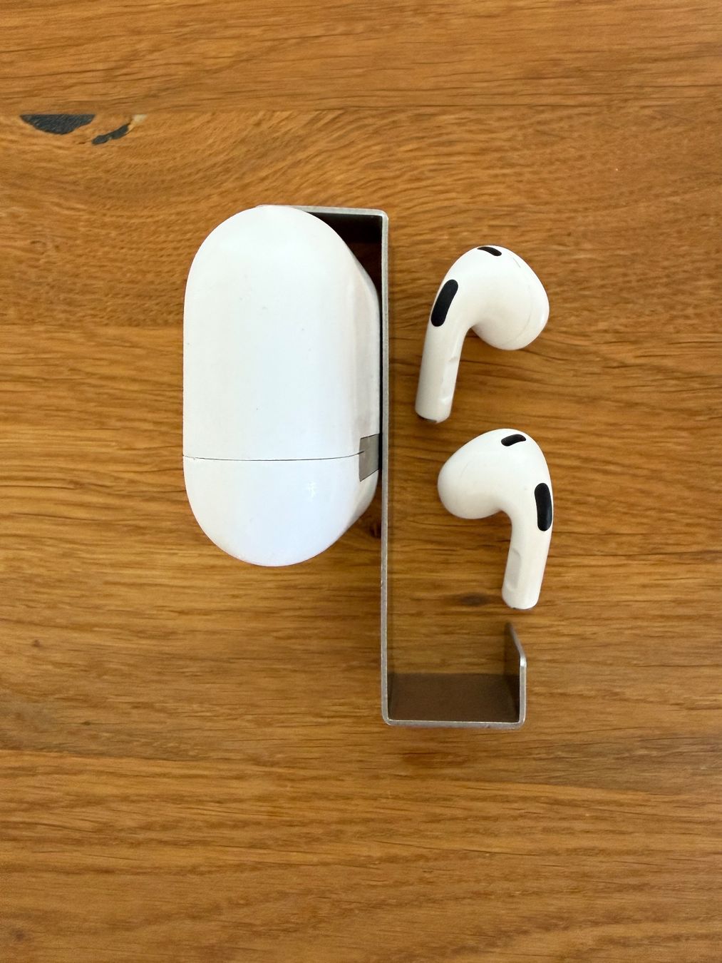 Apple Cuffie: APPLE AirPods 3 – Usato da Lausanne venduto da Nine1982 8