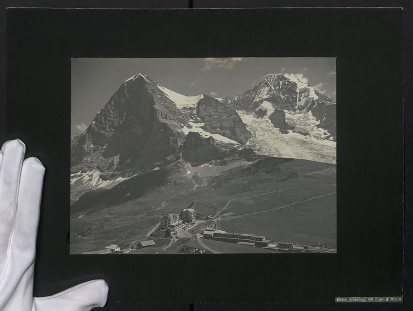 Fotografie & Manifesti: Fotografie Kleine Scheidegg, Passhöhe m – Usato da Berlin venduto da bartko-reher