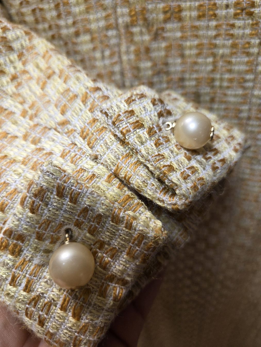 Chanel Mäntel: Chanel Vintage Tweed Coat – Gebraucht aus Zürich von finesse.shop 5