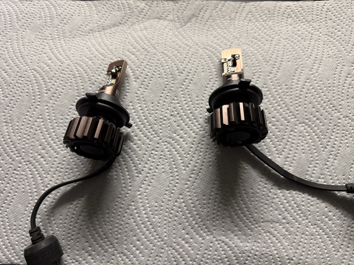 Scheinwerfer: Philips LED H4 Birnen – Gebraucht aus Koppigen von Ktiger0 3