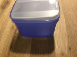 Tupperware Behälter in blau mit Deckel - 1 Liter