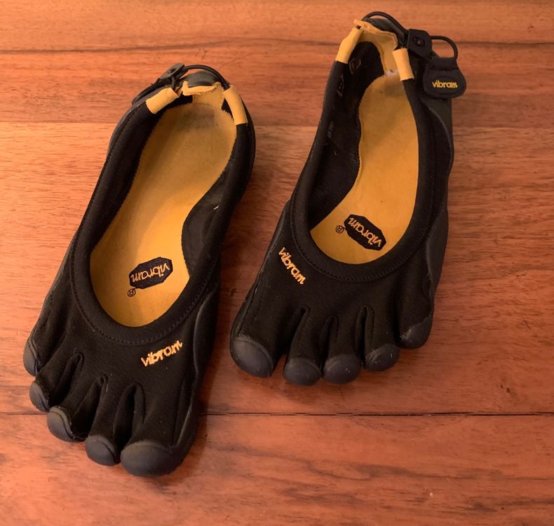 Elegantes Five Fingers Vibram Bilder
