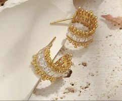 14 Karat Vergoldete Offene Creolen Mit Zirkonia Steinen