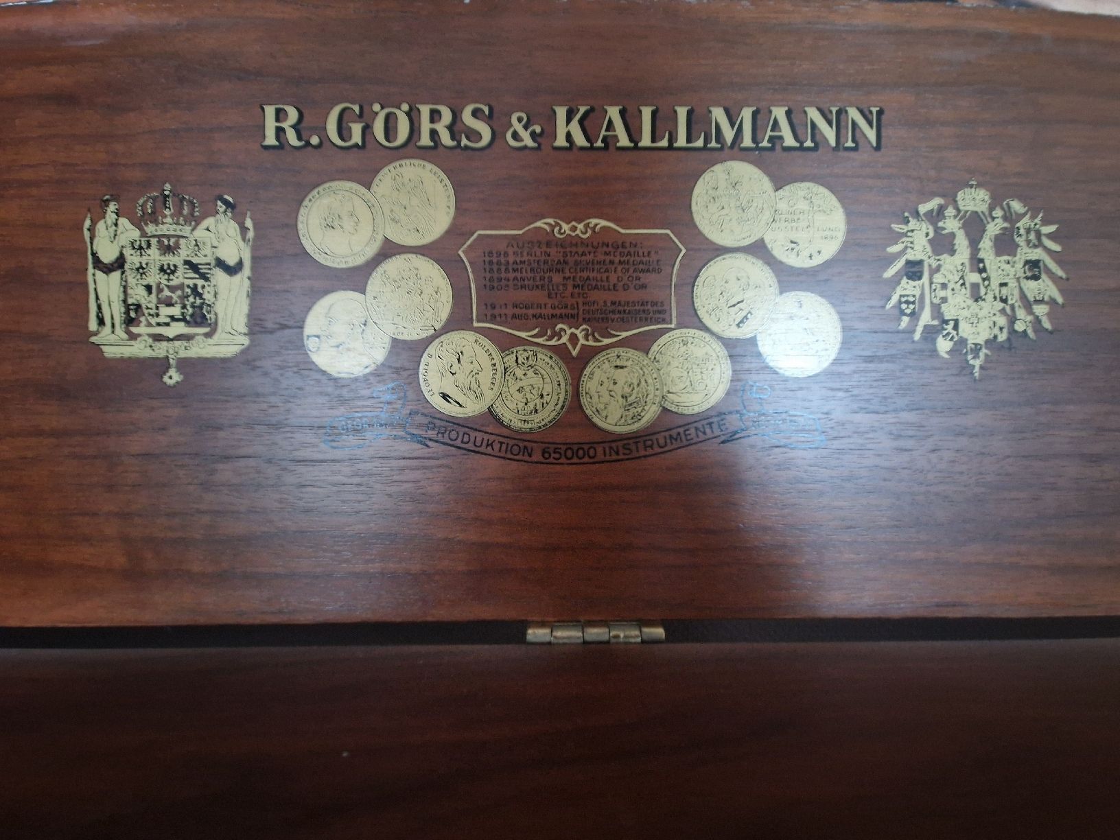 Instruments de musique: Klavier R. Görs & Kallmann dunkelgrau gestrichen. – D'occasion à Horgen par dam_w7vc 2
