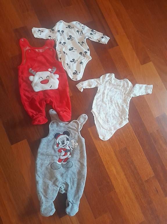 H&M Lotti & Set di vestiti: H&M body+strampler gr 56 – Nuovo (secondo la descrizione) da Zürich venduto da maffka123