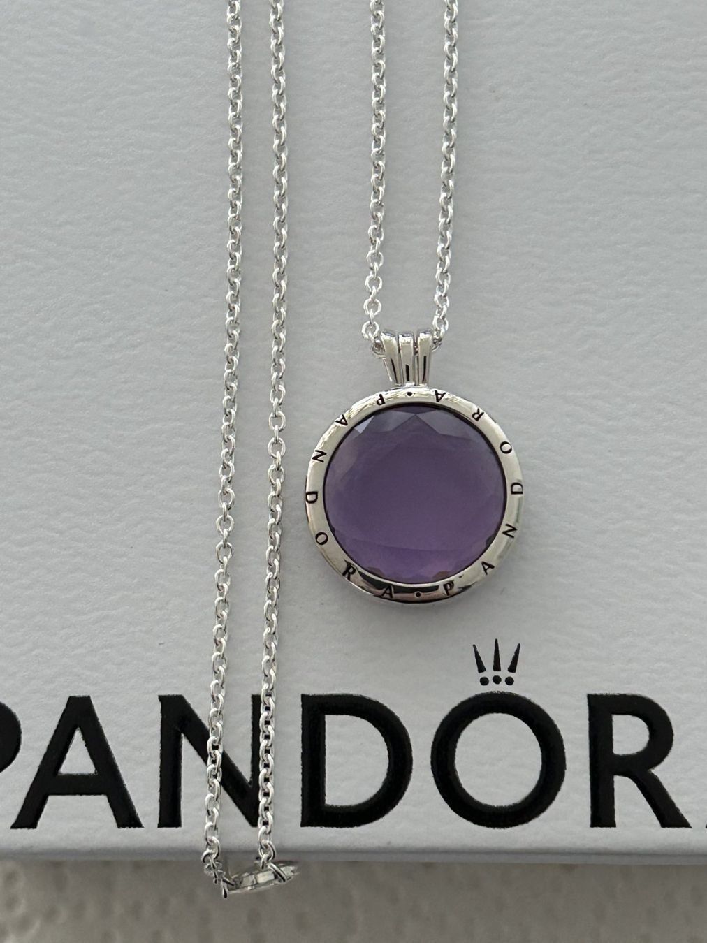 Pandora Catenine: Original Pandora Halskette mit Locket aus synth. Amethyst – Nuovo (secondo la descrizione) da Rheinfelden venduto da Boutique_Luxe