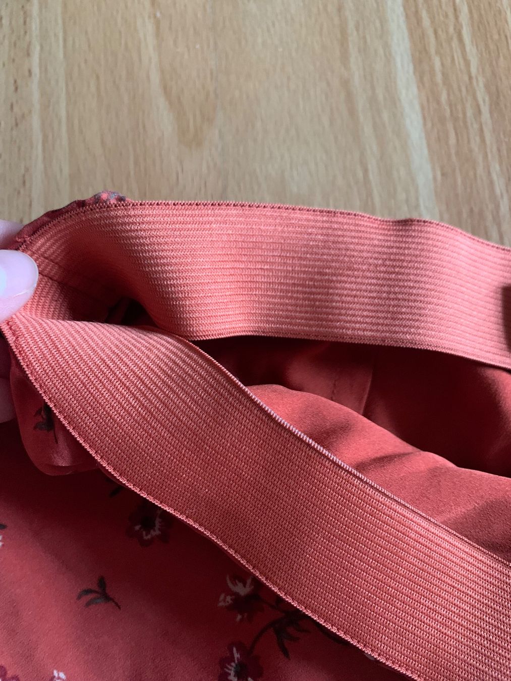 Hollister Gonne: Jupe Hollister - Fleurie - Taille S – Usato da Prangins venduto da val_2c72 5