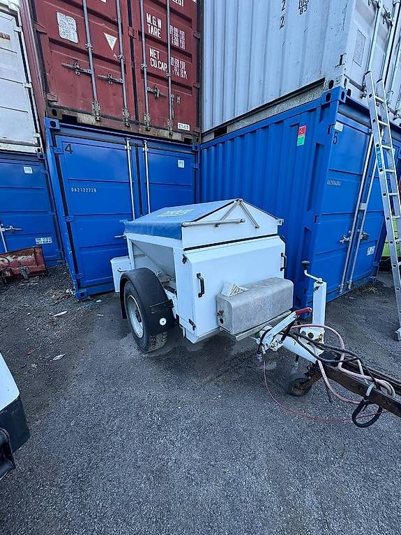 Rimorchi: Remorque saleuse Boschung – Usato da Vétroz venduto da Polygroup