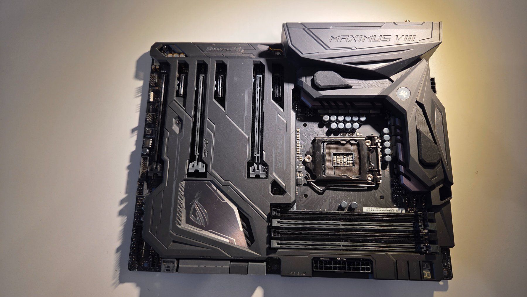 Asus Schede madri: ASUS ROC VIII Formula – Usato da Hünenberg See venduto da Seattle96