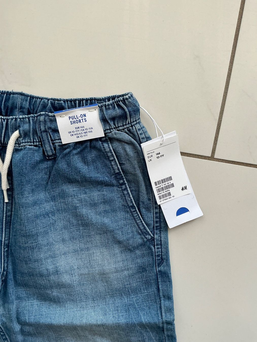 H&M Pantaloni: Längere Shorts Gr.146 von H&M – Nuovo e nell'imballaggio originale da Biel-Benken BL venduto da Sahra1 1