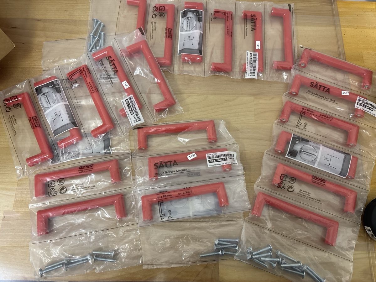 Ikea Tutti gli attrezzi: IKEA SÄTTA Griffe, rot, neu & originalverpackt – Nuovo e nell'imballaggio originale da Adliswil venduto da ninotschka7