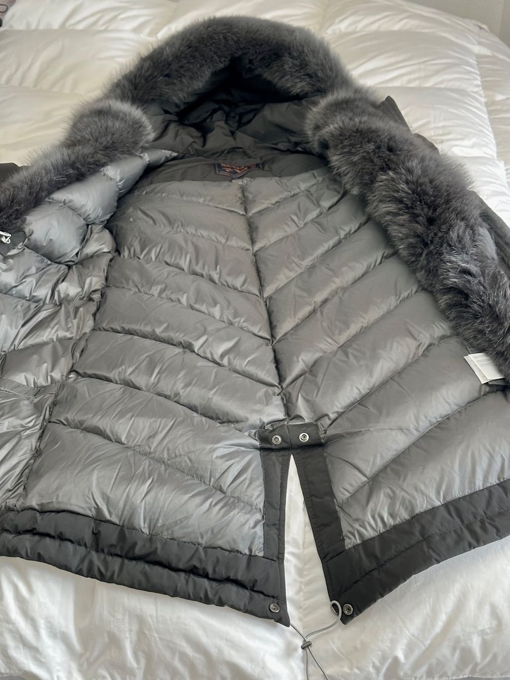 Giacche: Woolrich Winterjacke, Pelzfutter, Fell – Usato da Wil SG venduto da WilSG9500 7
