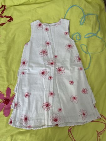 Robe pour fille taille 102