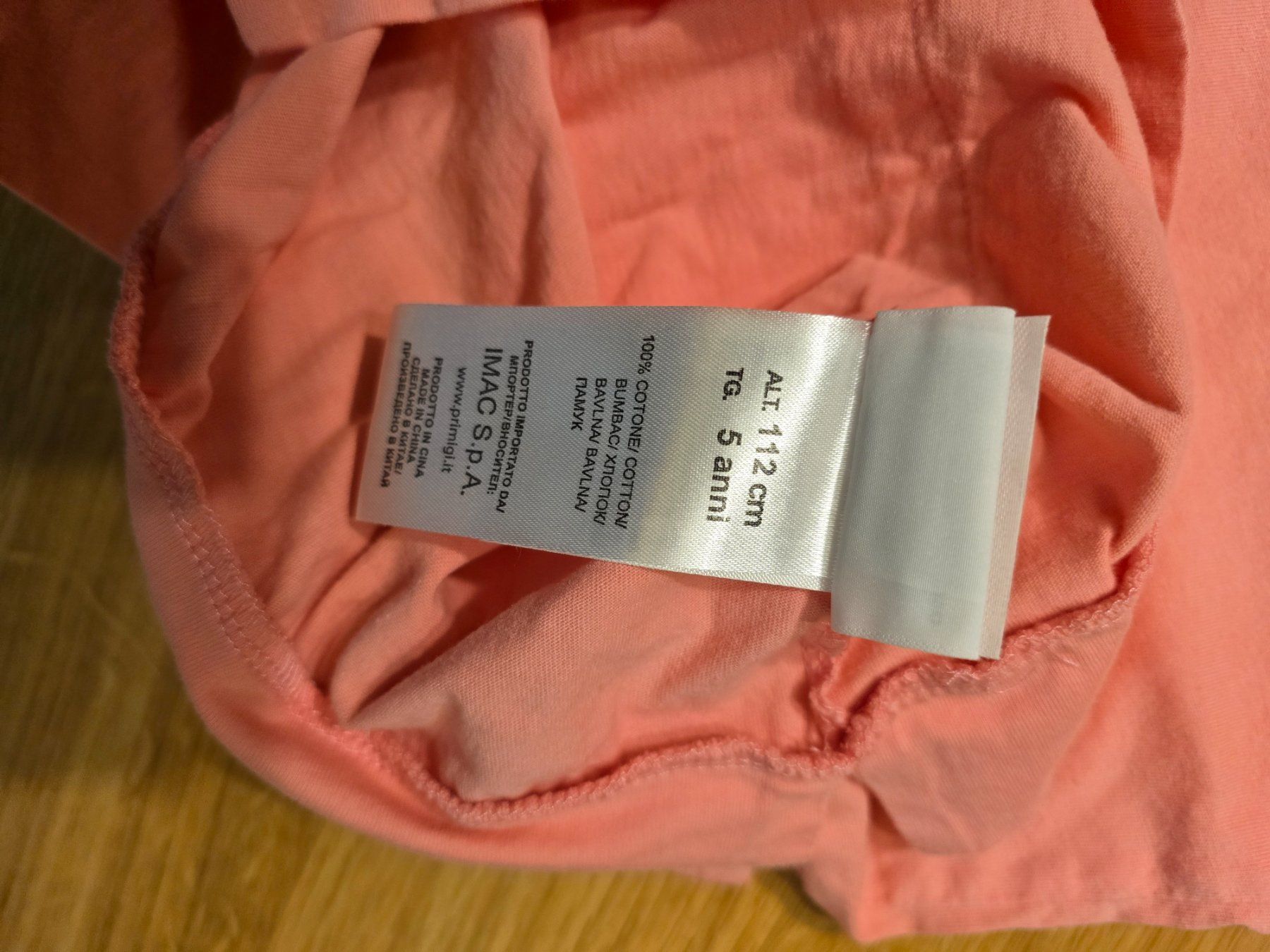 Blusen, T-Shirts & Tops: Kapuzenshirt Grösse 112 – Gebraucht aus Büttikon AG von Amineah 2