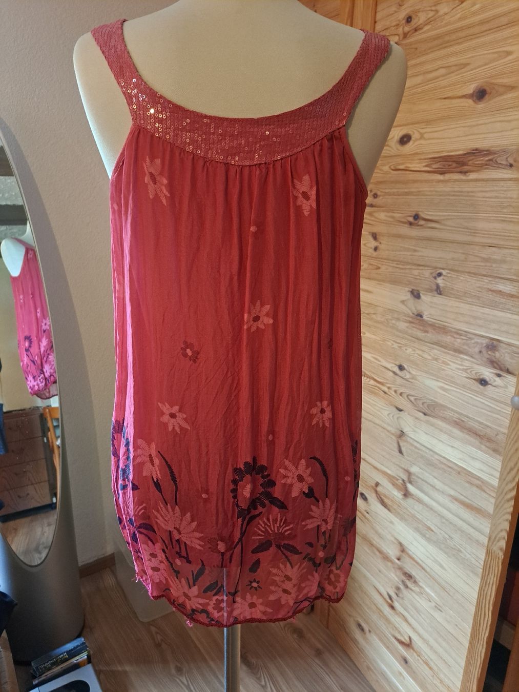 Top: Sommerliches Top mit Blumenprint, Gr. M, rot – Nuovo (secondo la descrizione) da Rafz venduto da MuriFinn 2