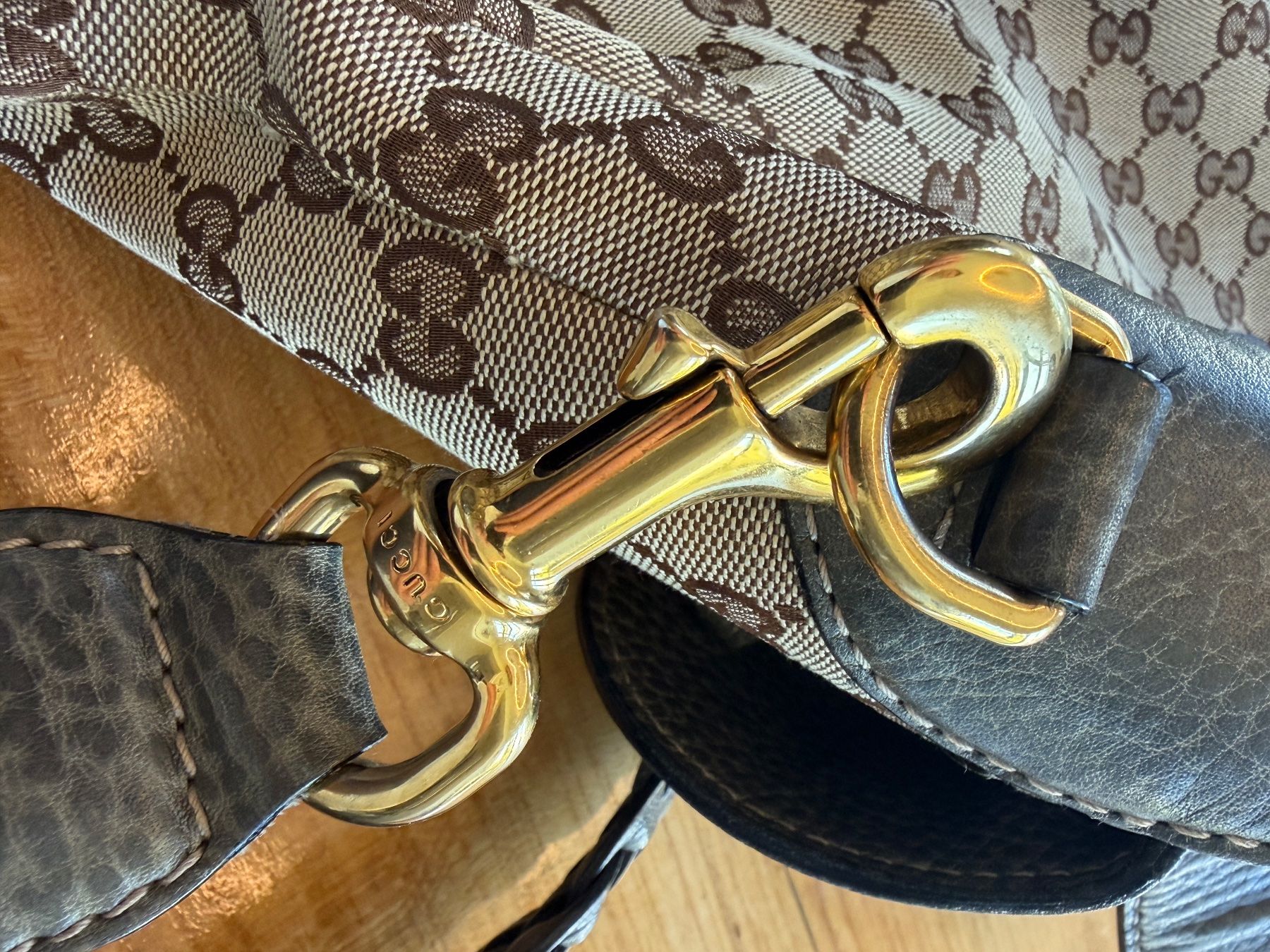 Gucci Sacs femmes: Originale Gucci Handtasche Canvas Leder – D'occasion à Bottighofen par shuser007 3