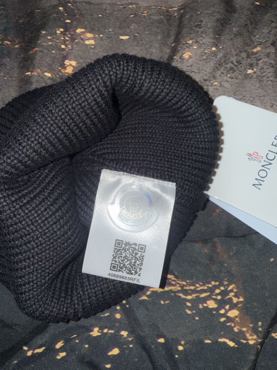Moncler Altro in  Abbigliamento & Accessori: Moncler Cap schwarz – Nuovo (secondo la descrizione) da Wetzikon ZH venduto da shey7 1