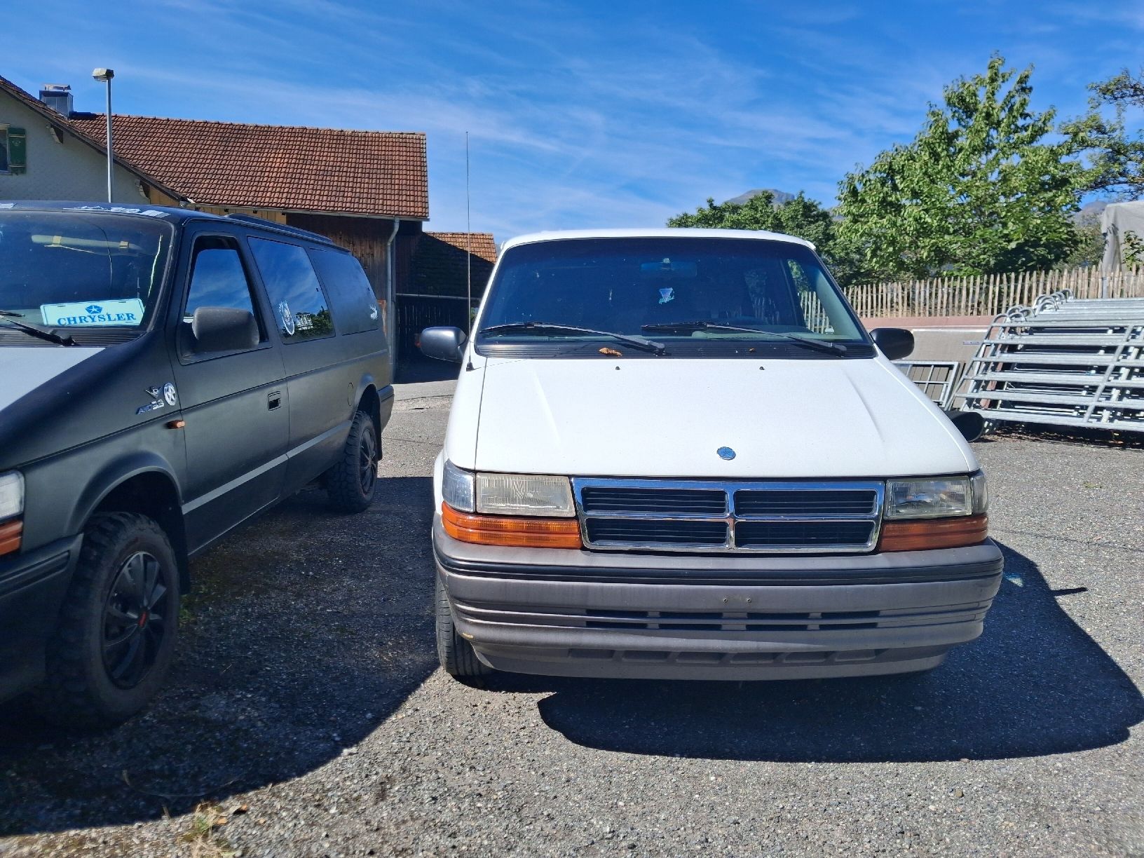 Chrysler Autos: Chrysler Voyager 2.5 – Gebraucht aus triesenberg von ginoblue 3