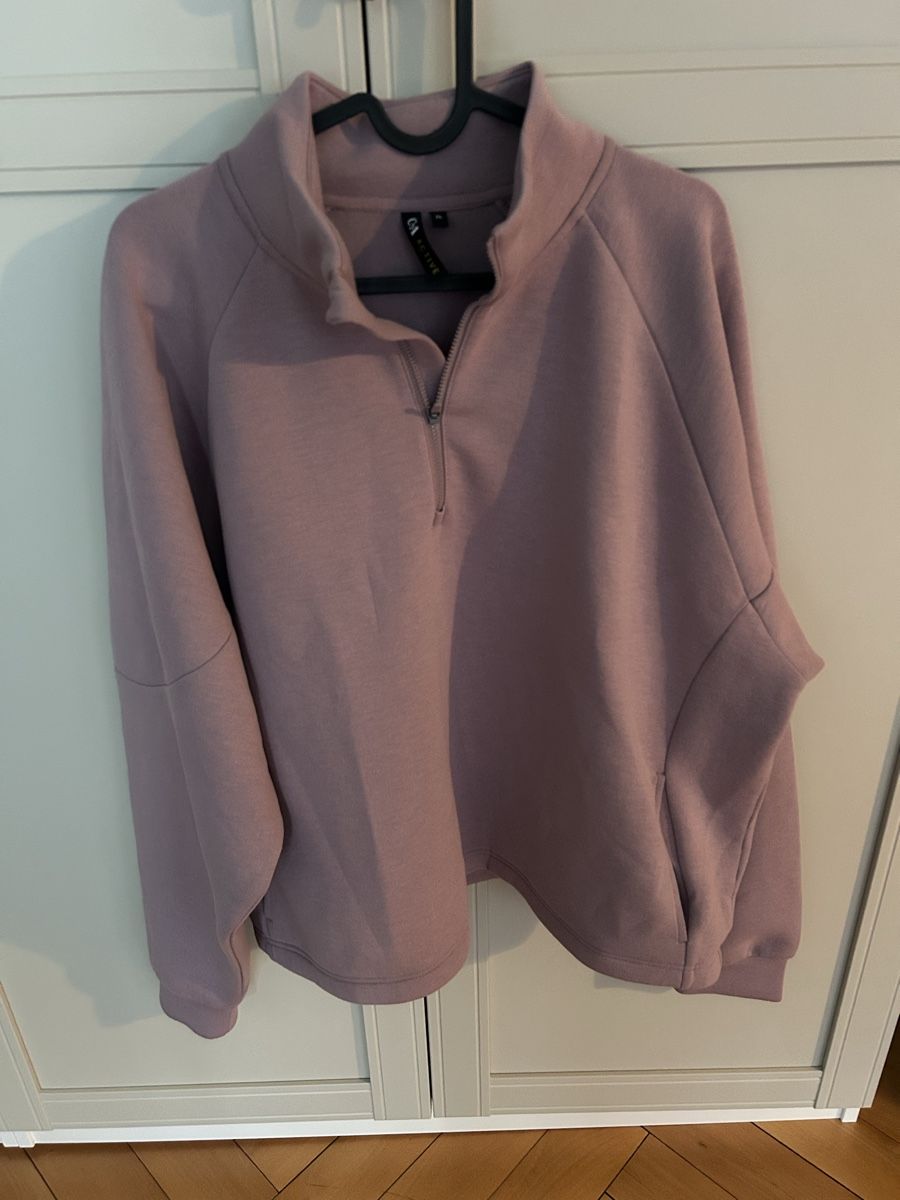 C&A Pullover & Sweatshirts: Lila Hoodie Pullover, C&A Active, XL – Gebraucht aus Luzern von bettygreen