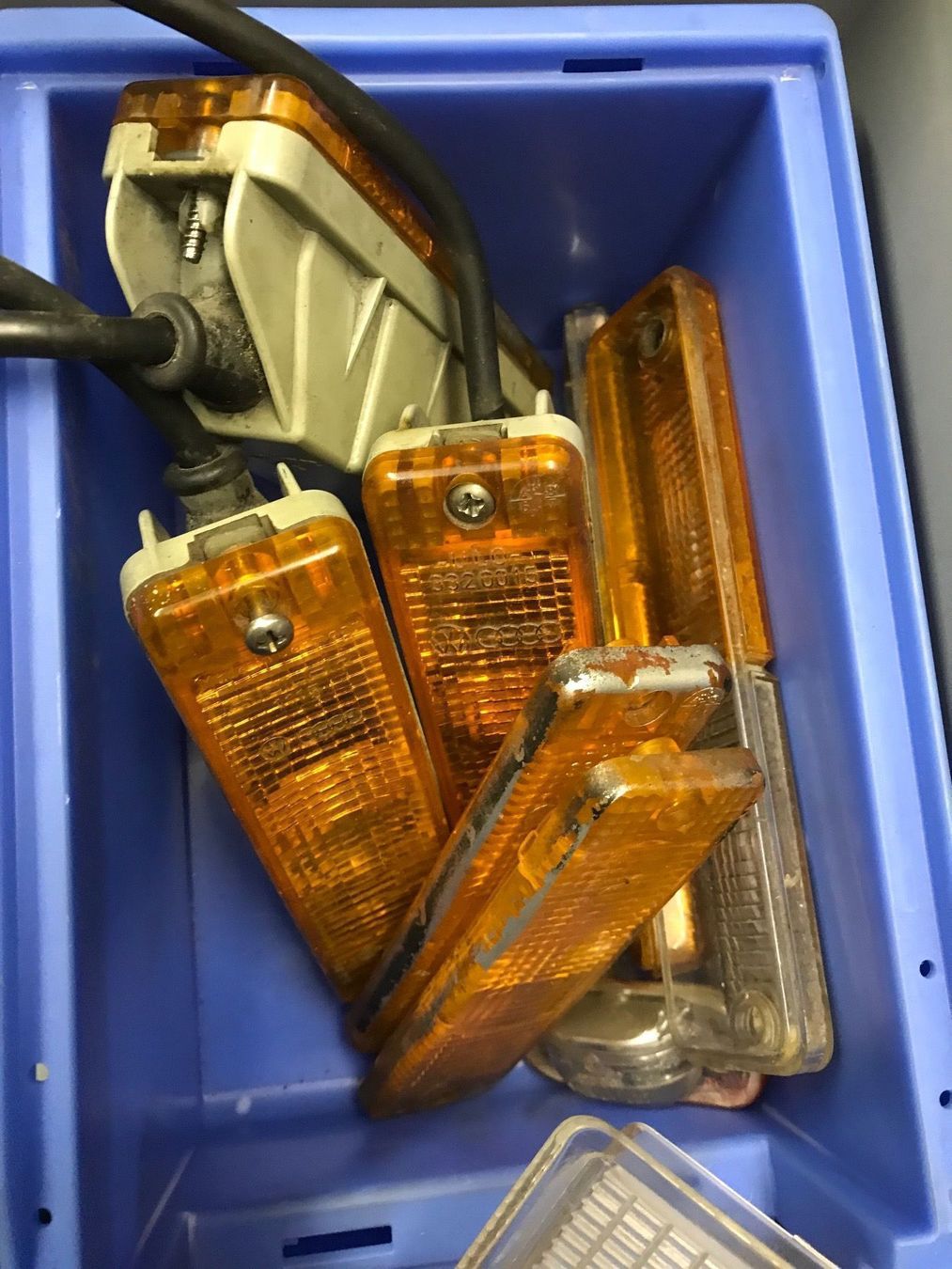 Volkswagen Tutti pezzi di ricambio auto: VW Polo Typ 2 Blinkerglas orange – Usato da Boll venduto da Jopp1 6