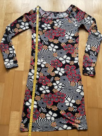 Schönen & bequemen Kleid gr S