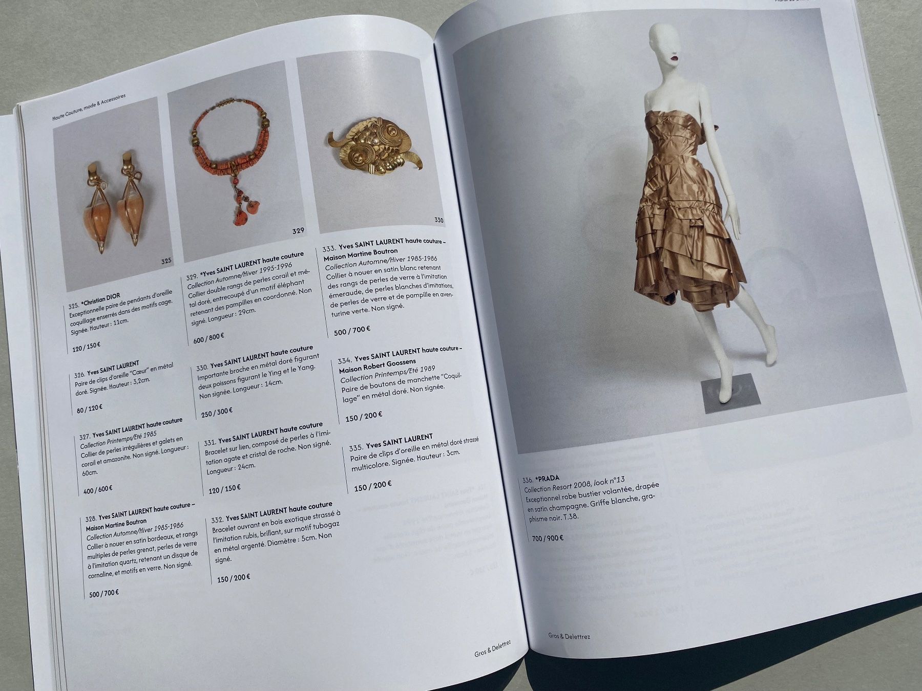 Libri: Haute Couture, Mode & Accessoires, Katalog – Usato da Zürich venduto da lesgarcons 5