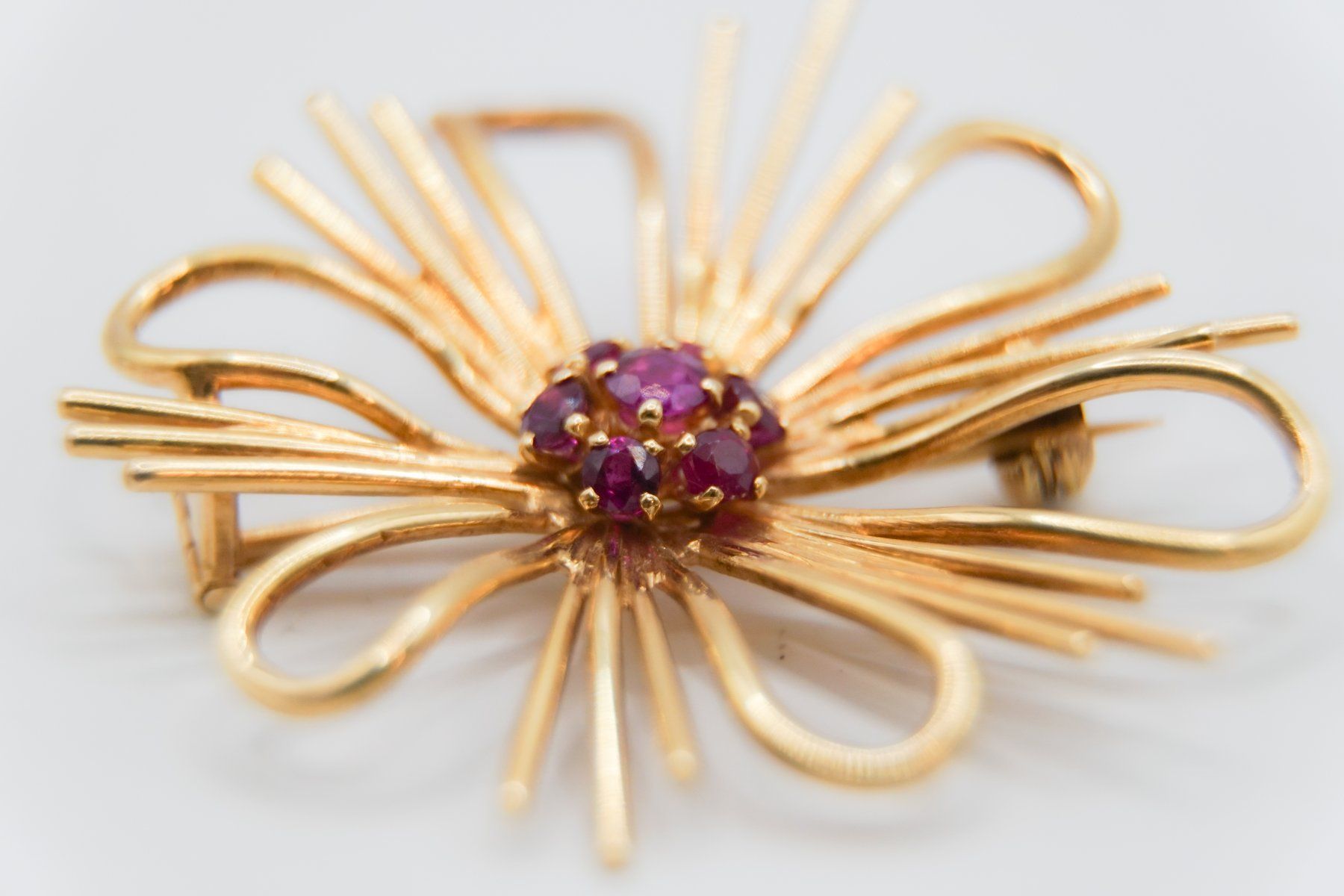 Spille & Fermagli: Broche en Or 18 carats / 750 - rubis – Usato da Bogis-Bossey venduto da VNT-GE.ch 3