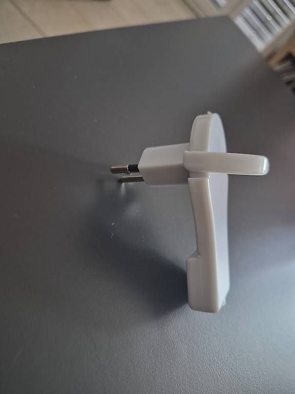 Stecker: Prise extra plate Blanche – Neu (gemäss Beschreibung) aus Versoix von Lc.1 1