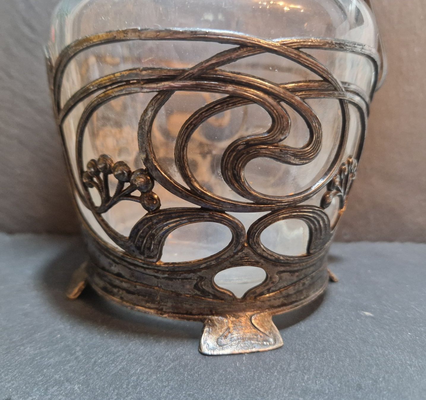 Caraffe: Karaffe Glas mit Metallmontur – Usato da Winterthur venduto da Sadega 6
