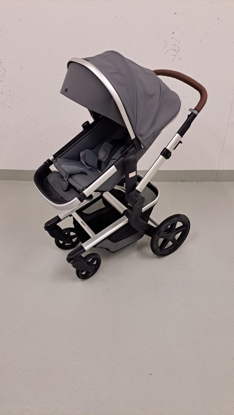 Joolz Carrozzine: Joolz  Kinderwagen, Grau – Usato da Zürich venduto da dylan1975 7