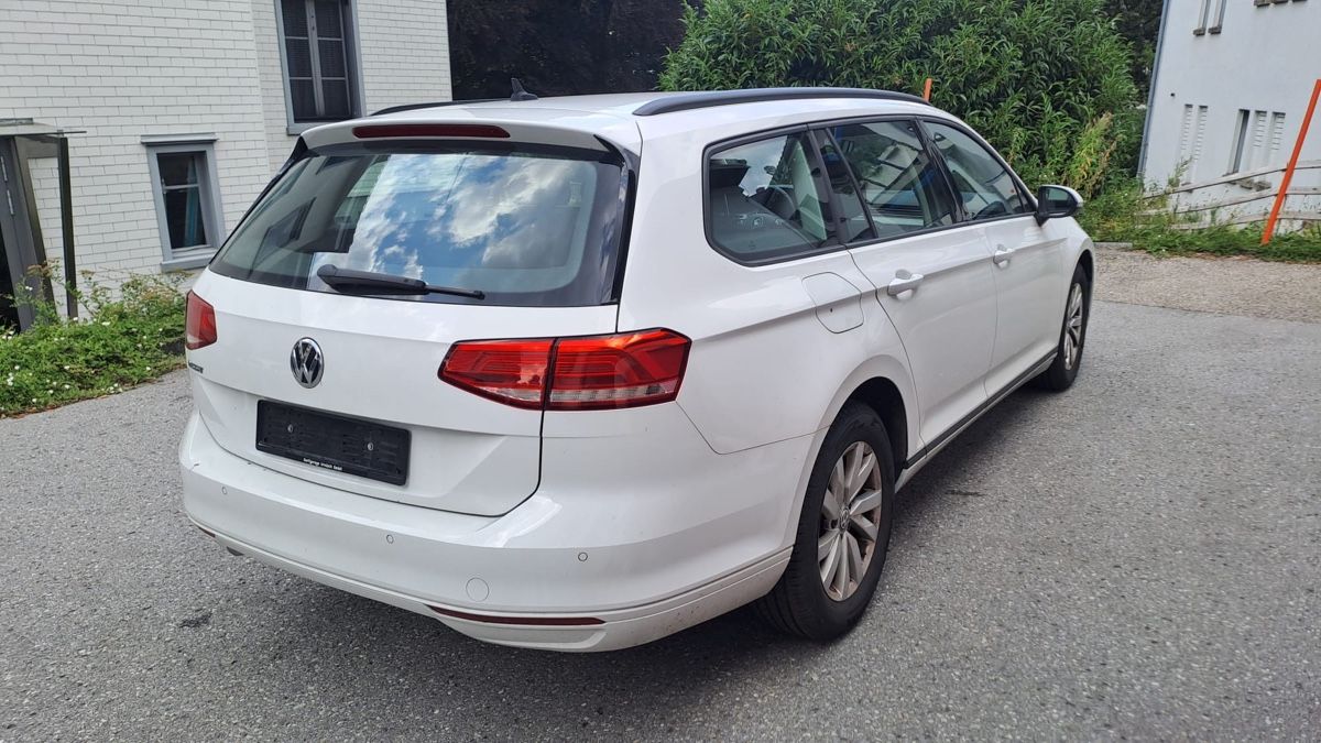 VW Automobili: VW Passat V 2.0 TDI BM – Usato da Herisau venduto da Tor7 5