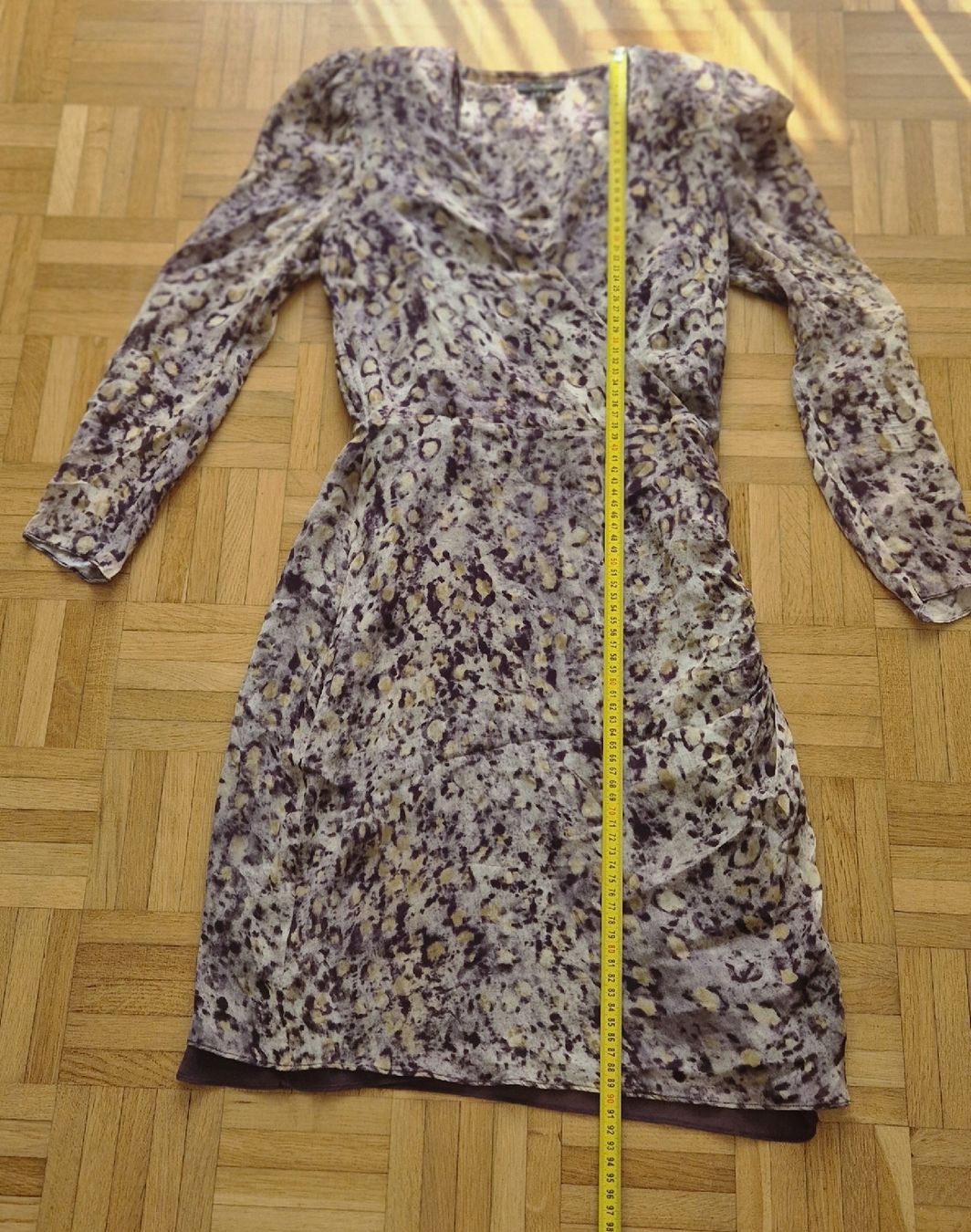 Vestiti: Wickelkleid Massimo Dutti lila Grösse 36 – Usato da Münchenstein venduto da yes_l59n